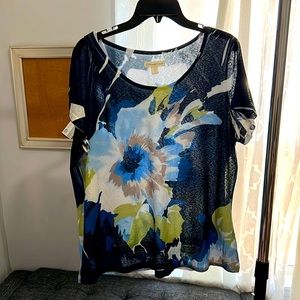 Short sleeve sheer top